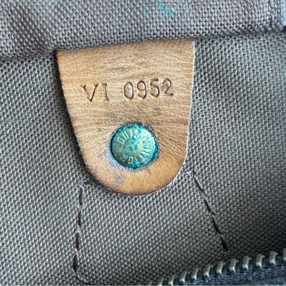 SOLDLouis Vuitton Speedy 30 Bag Vintage LV Monogram Canvas Top Handle Soft Purse - Picture 11 of 14